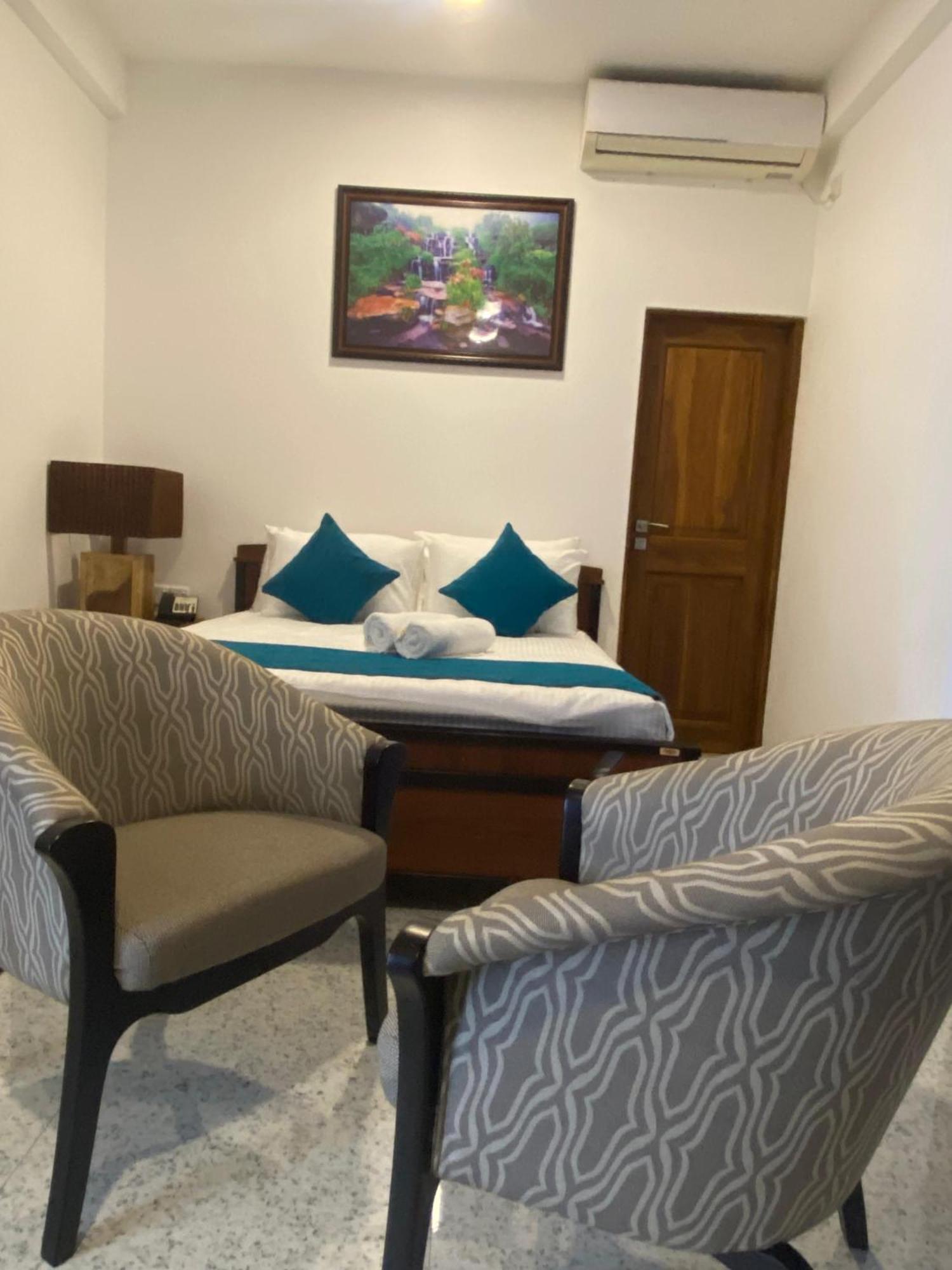 Trinco Beach Resort Trincomalee Exterior foto