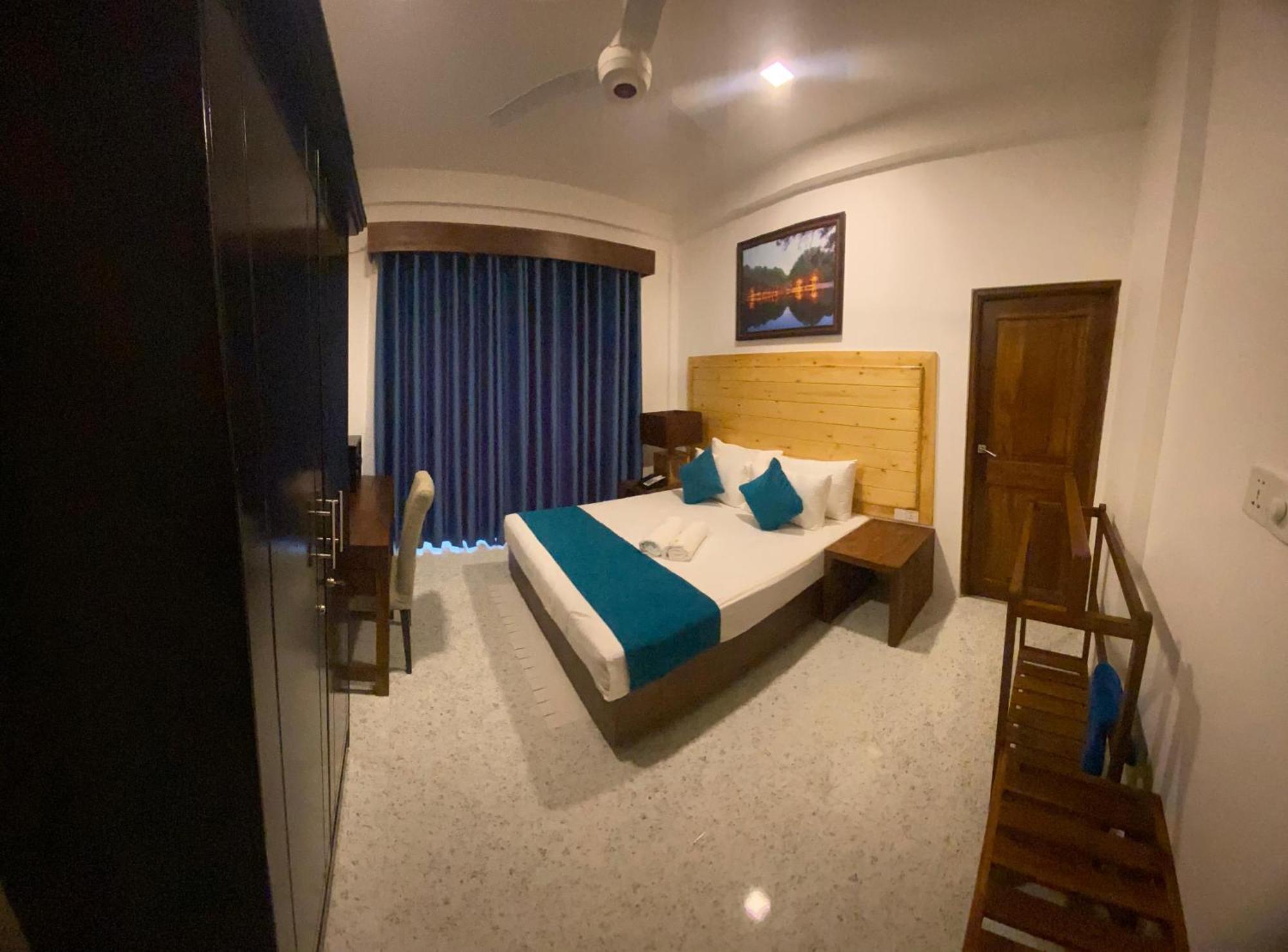 Trinco Beach Resort Trincomalee Exterior foto