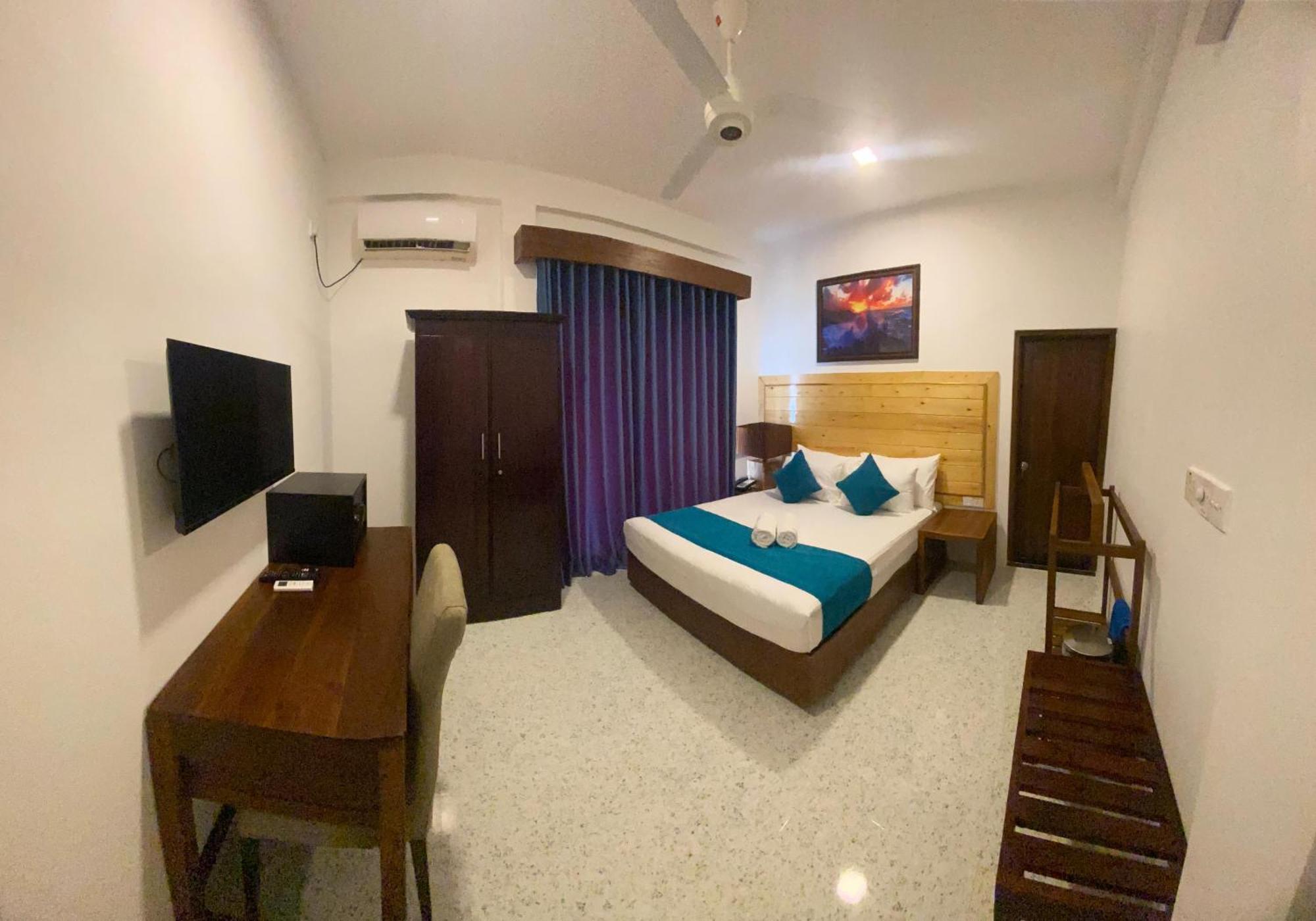 Trinco Beach Resort Trincomalee Exterior foto